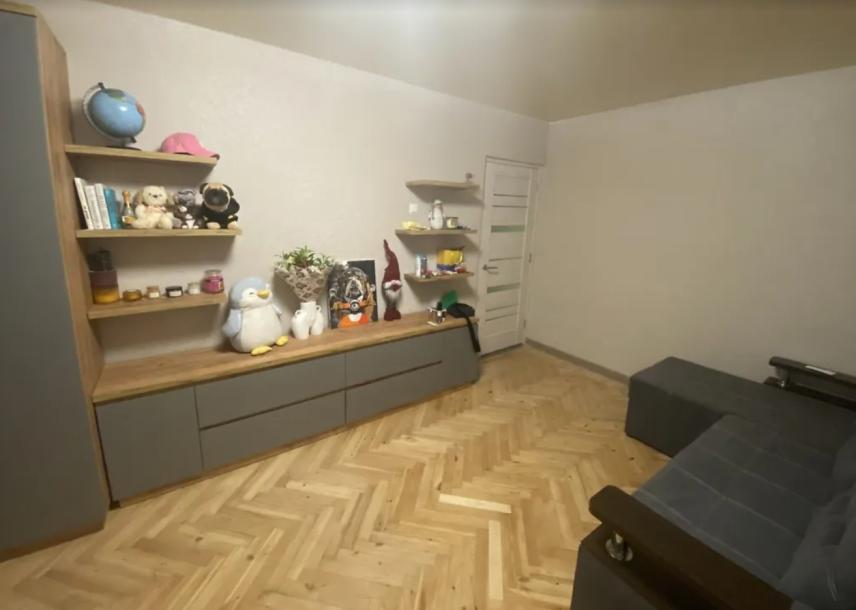 Квартира, 1-кімн., Харьков, 531м/р, Непокоренных (Героев Труда)