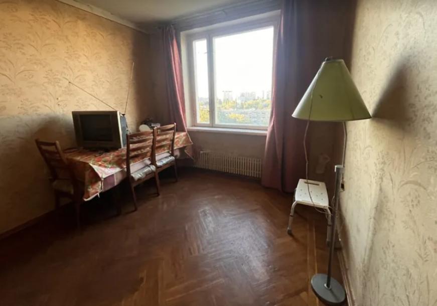 Квартира, 3-кімн., Харьков, 605м/р, Юбилейный пр. (50 лет ВЛКСМ пр.)