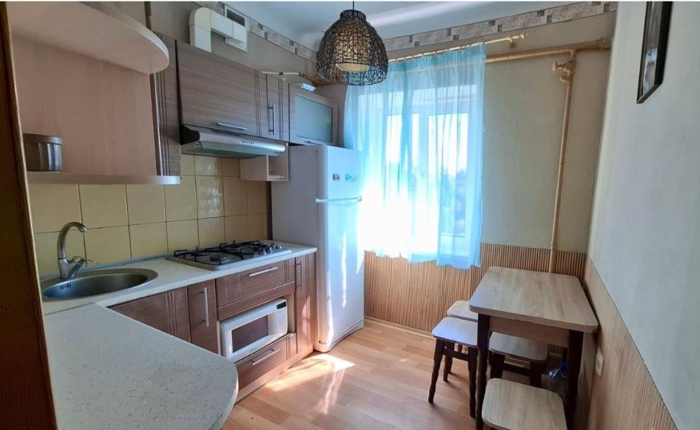Квартира, 2-кімн., Харьков, Павлово Поле, 23 Августа
