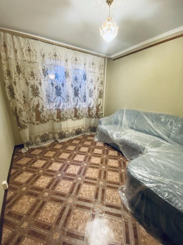 Квартира, 2-кімн., Харьков, 5 Северная Салтовка, Метростроителей