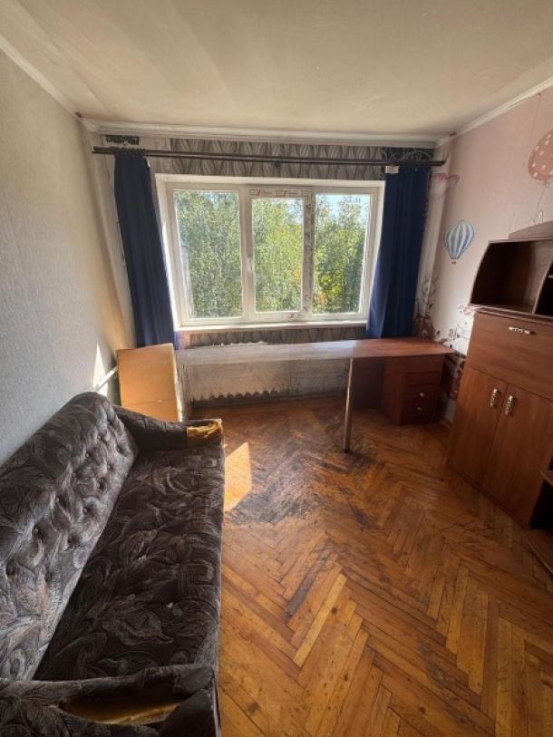 Квартира, 3-кімн., Харьков, 603м/р, Тракторостроителей просп.