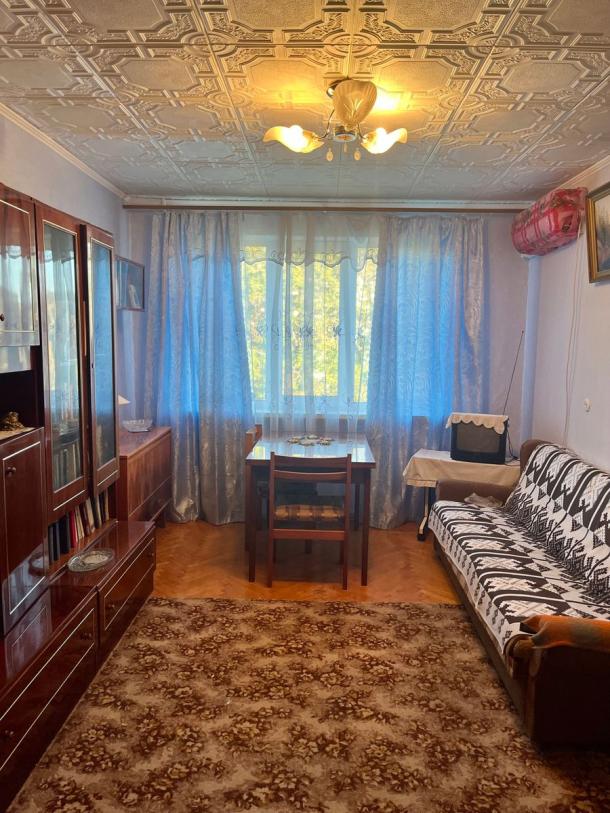 Квартира, 3-кімн., Харьков, Павлово Поле, 23 Августа