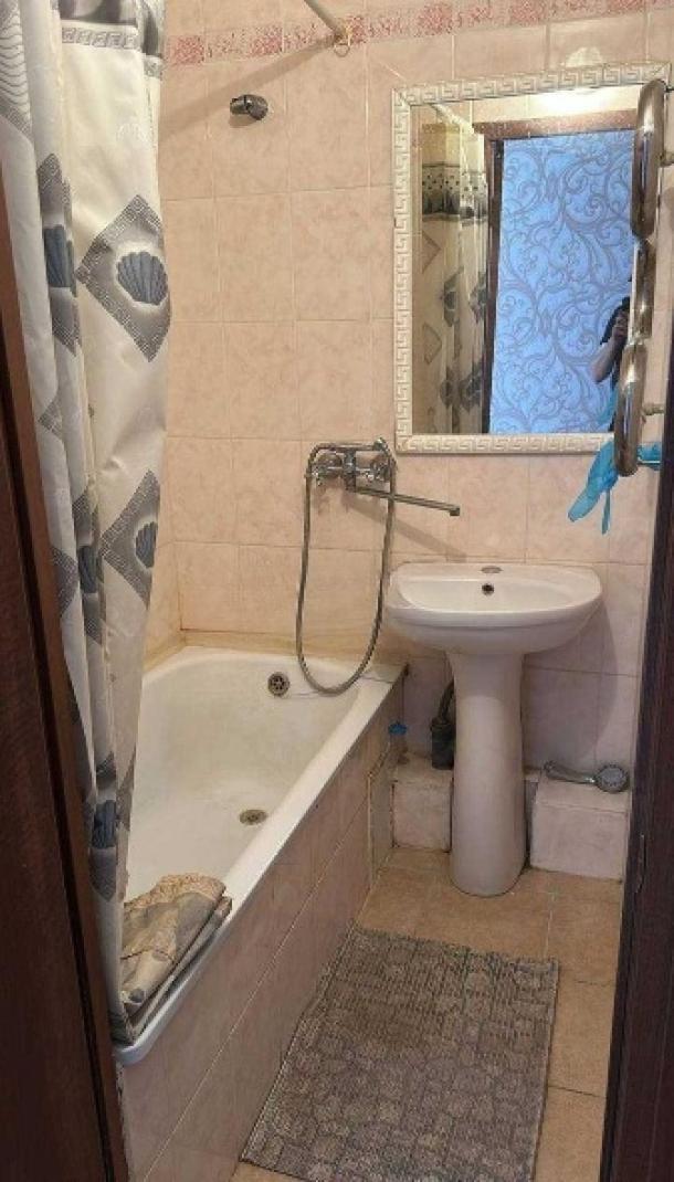 Квартира, 1-кімн., Харьков, 522м/р, Валентиновская