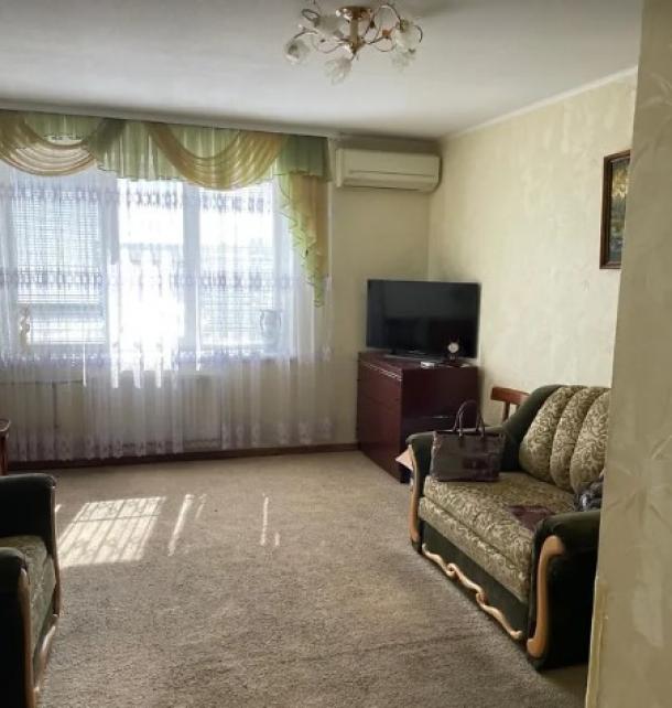 Квартира, 1-кімн., Харьков, Южный Вокзал, Гончаровский бул. (Маршала Конева)