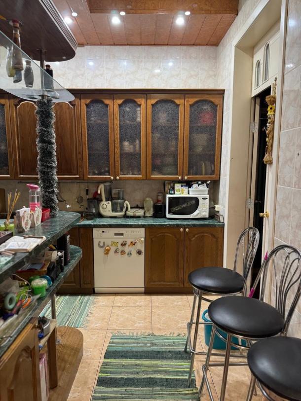 Квартира, 4-кімн., Харьков, Центр, Слесарный пер.