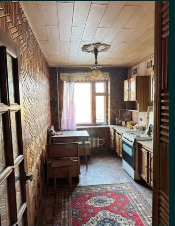 Квартира, 3-кімн., Харьков, Павлово Поле, Клочковская