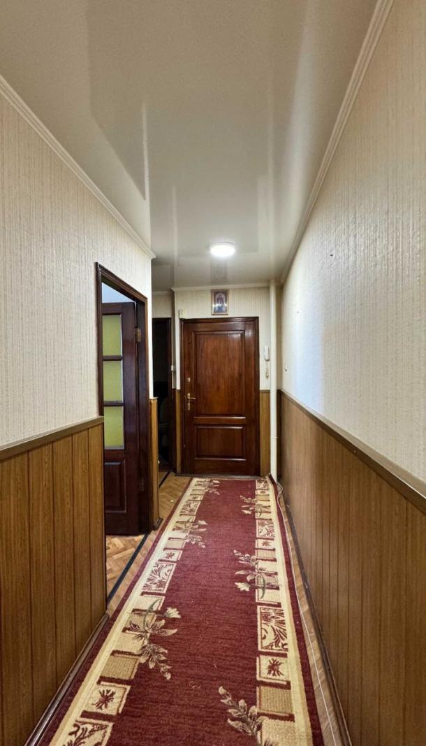 Квартира, 3-кімн., Чугуев, Чугуевский район, Музейная (Розы Люксембург)