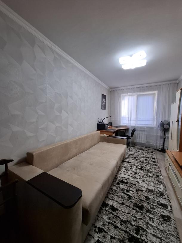 Квартира, 2-кімн., Харьков, 603м/р, Тракторостроителей просп.