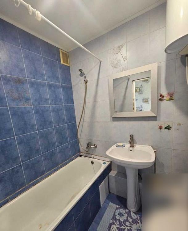 Квартира, 2-кімн., Харьков, 603м/р, Тракторостроителей просп.