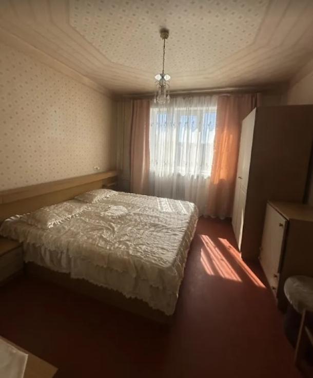 Квартира, 3-кімн., Харьков, Алексеевка, Победы пр.