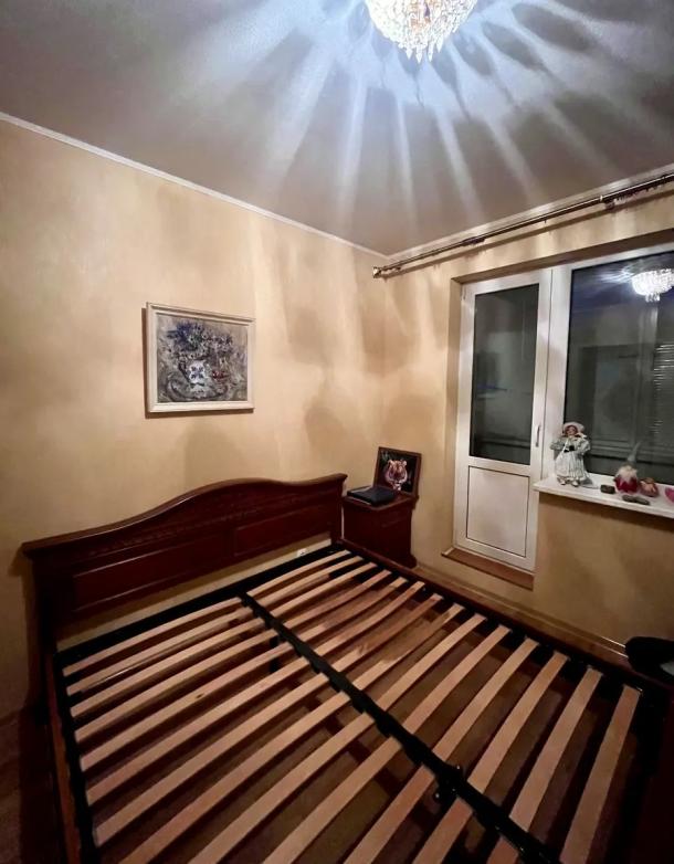 Квартира, 4-кімн., Харьков, 522м/р, Академика Барабашова