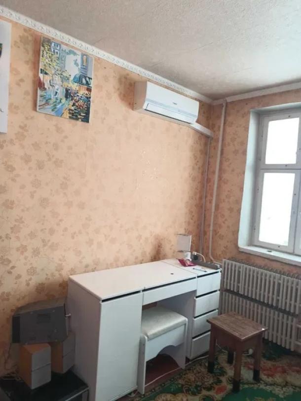 Квартира, 2-кімн., Харьков, Рогань жилмассив, Роганская