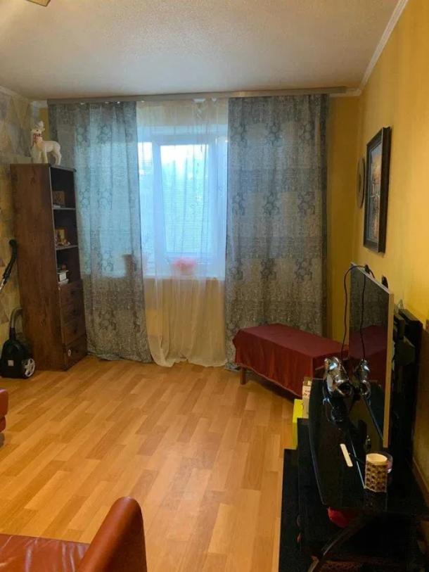 Квартира, 3-кімн., Харьков, 624м/р, Амосова