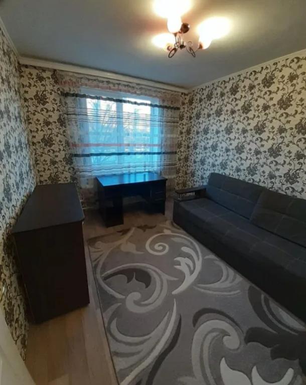 Квартира, 2-кімн., Харьков, 608м/р, Гвардейцев Широнинцев