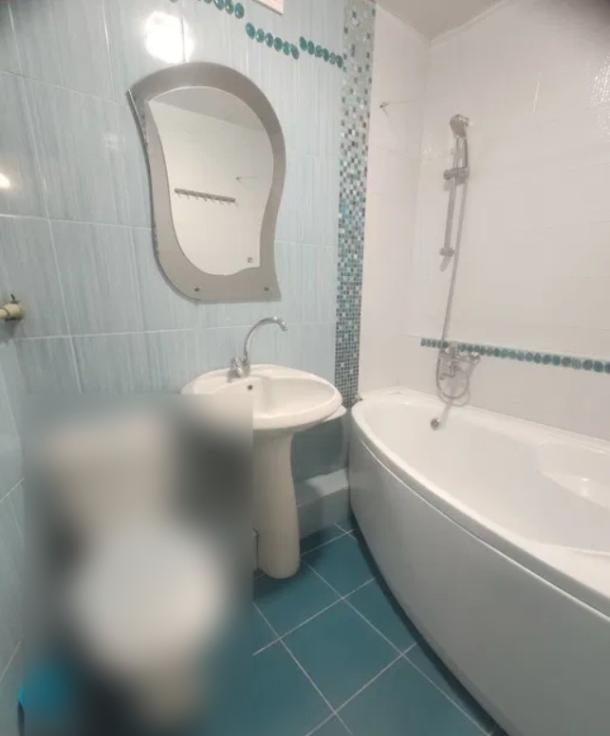 Квартира, 3-кімн., Харьков, 533м/р, Тракторостроителей просп.