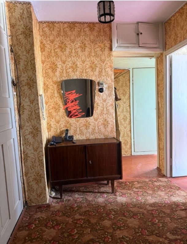 Квартира, 2-кімн., Харьков, 606м/р, Непокоренных (Героев Труда)