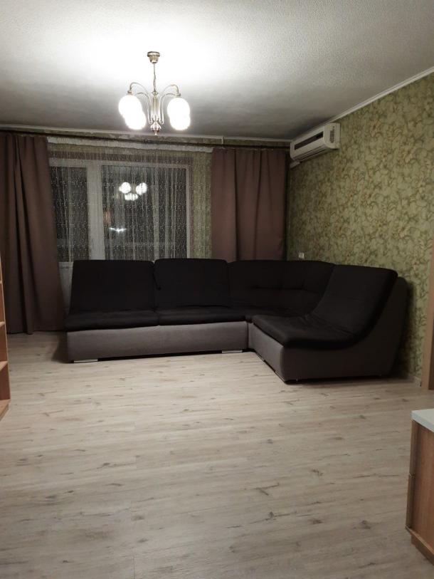 Квартира, 2-кімн., Харьков, Спортивная метро, Молочная (Кирова)