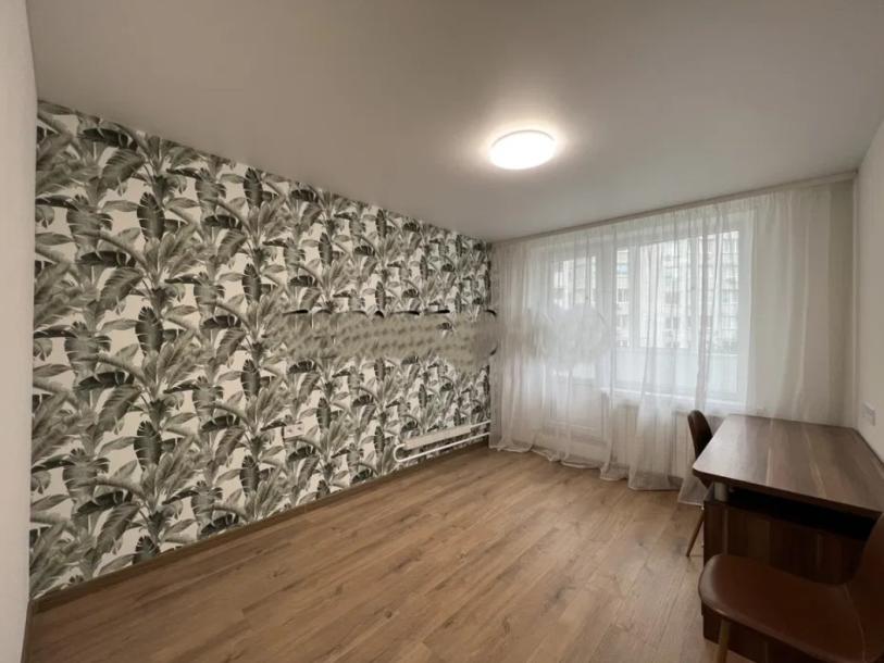 Квартира, 3-кімн., Харьков, Гагарина метро , Аэрокосмический просп. (Гагарина проспект)