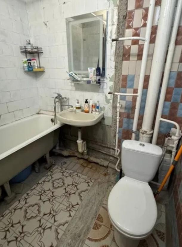 Квартира, 1-кімн., Харьков, 606м/р, Тракторостроителей просп.