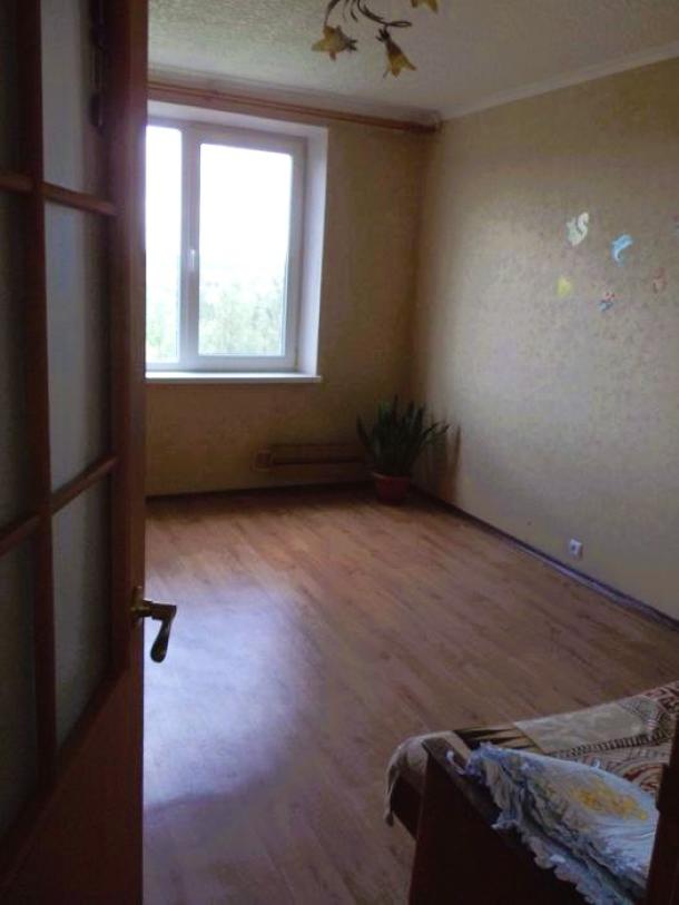 Квартира, 3-кімн., Харьков, 522м/р, Академика Барабашова