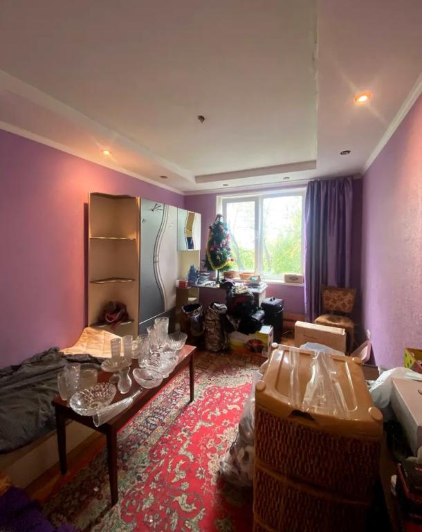 Квартира, 3-кімн., Харьков, 607м/р, Непокоренных (Героев Труда)
