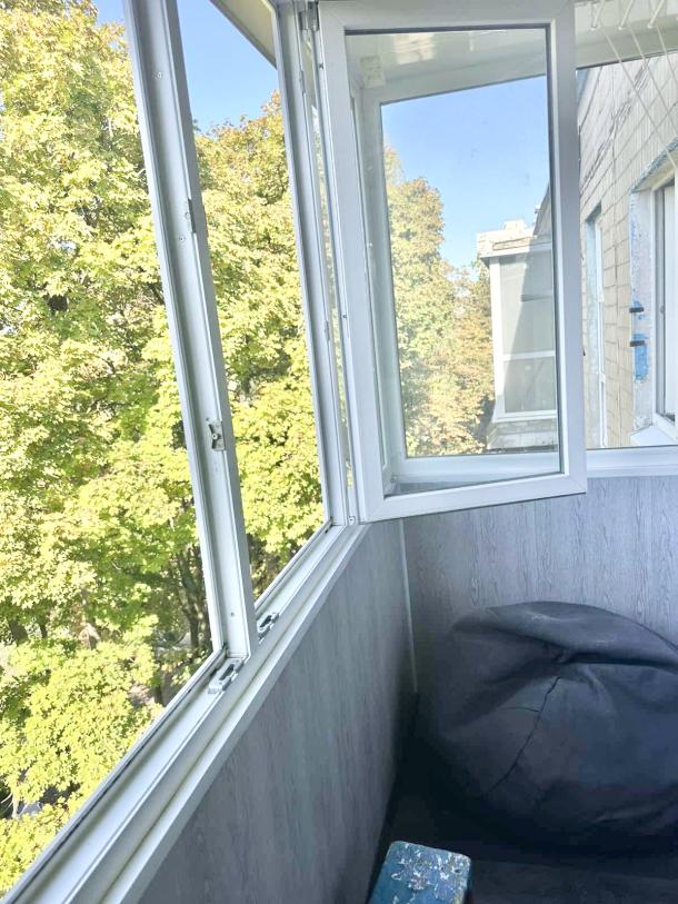 Квартира, 2-кімн., Харьков, 607м/р, Непокоренных (Героев Труда)