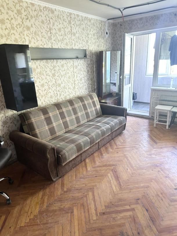 Квартира, 2-кімн., Харьков, 607м/р, Непокоренных (Героев Труда)
