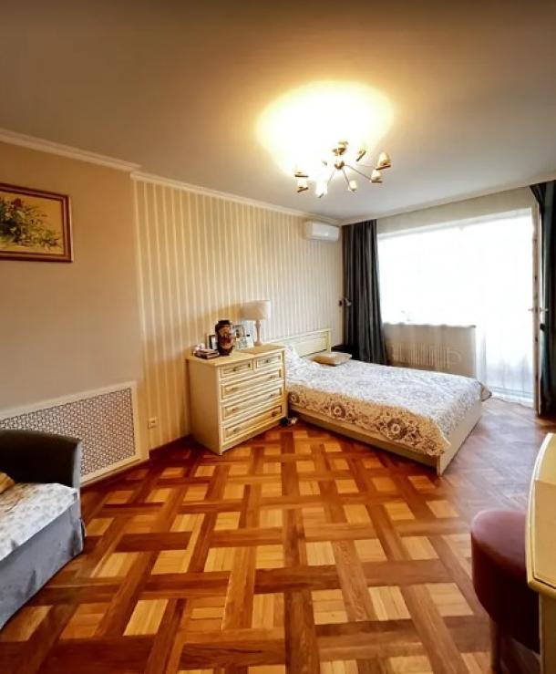 Квартира, 3-кімн., Харьков, Спортивная метро, Тарасовский в-зд