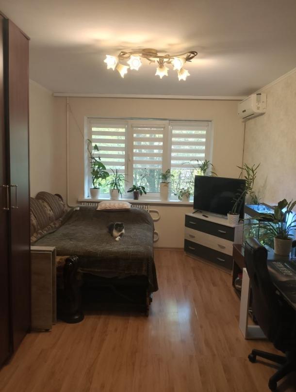 Квартира, 2-кімн., Харьков, 524м/р, Гвардейцев Широнинцев