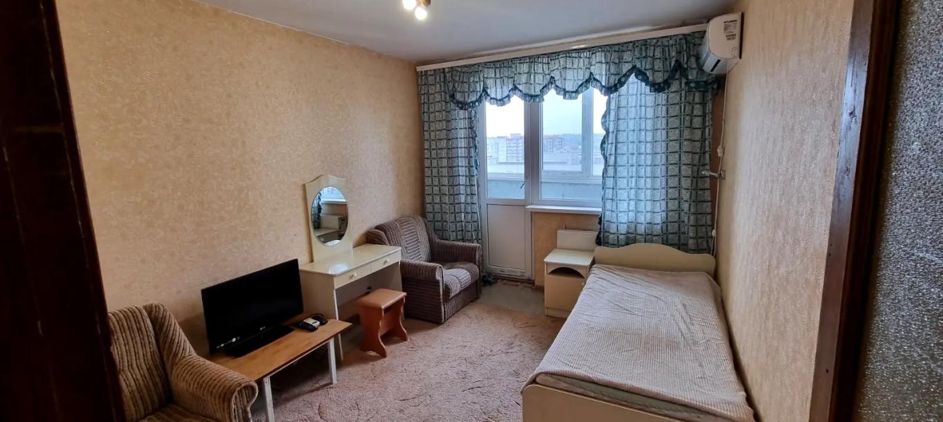 Квартира, 3-кімн., Харьков, Павловка, Клочковская
