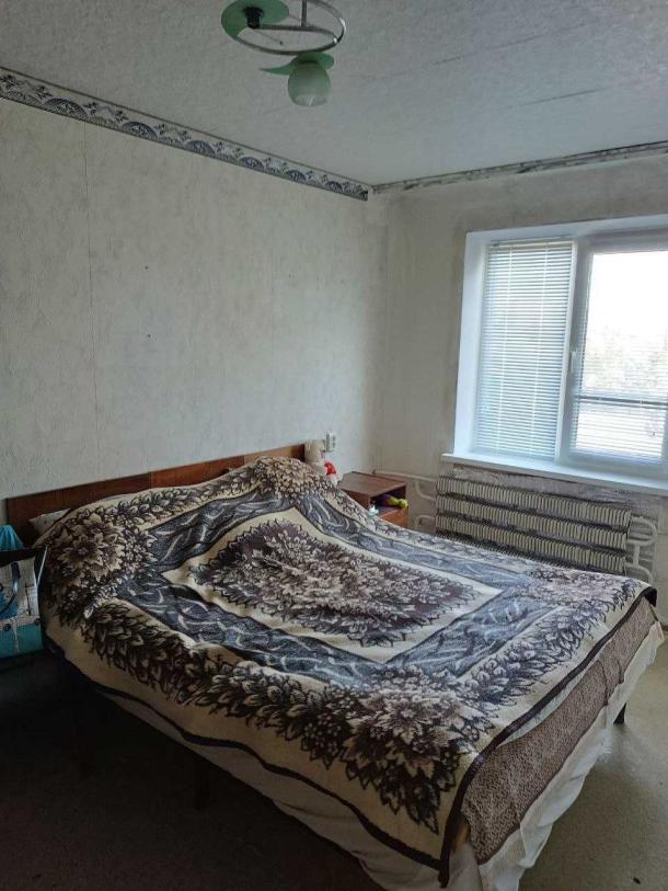 Квартира, 3-кімн., Чугуев, Чугуевский район