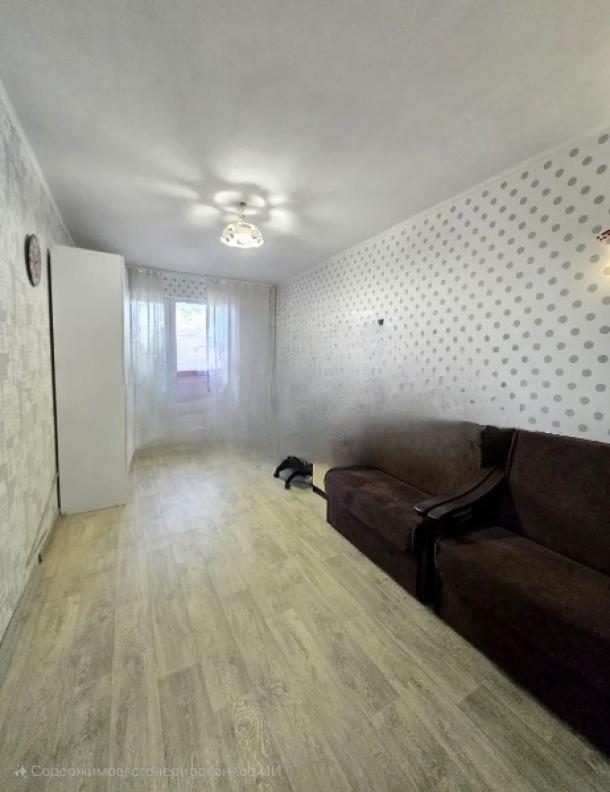Квартира, 3-кімн., Харьков, 604м/р, Тракторостроителей просп.