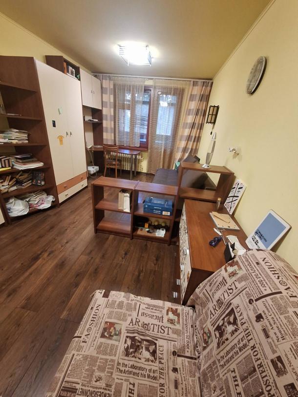 Квартира, 3-кімн., Харьков, 522м/р, Академика Павлова