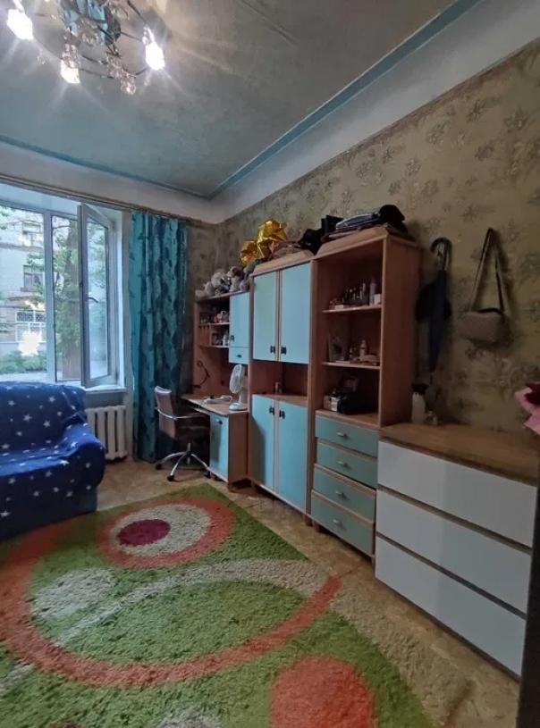 Квартира, 3-кімн., Харьков, ХТЗ, Бекетова
