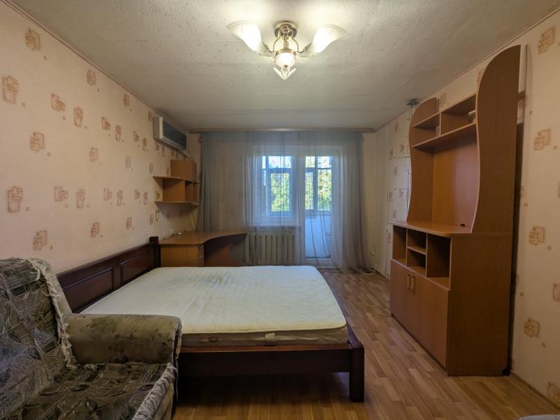 Квартира, 1-кімн., Харьков, 602м/р, Юбилейный пр. (50 лет ВЛКСМ пр.)