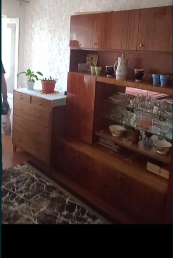 Квартира, 1-кімн., Люботин, Харьковский район, Дмитриевская