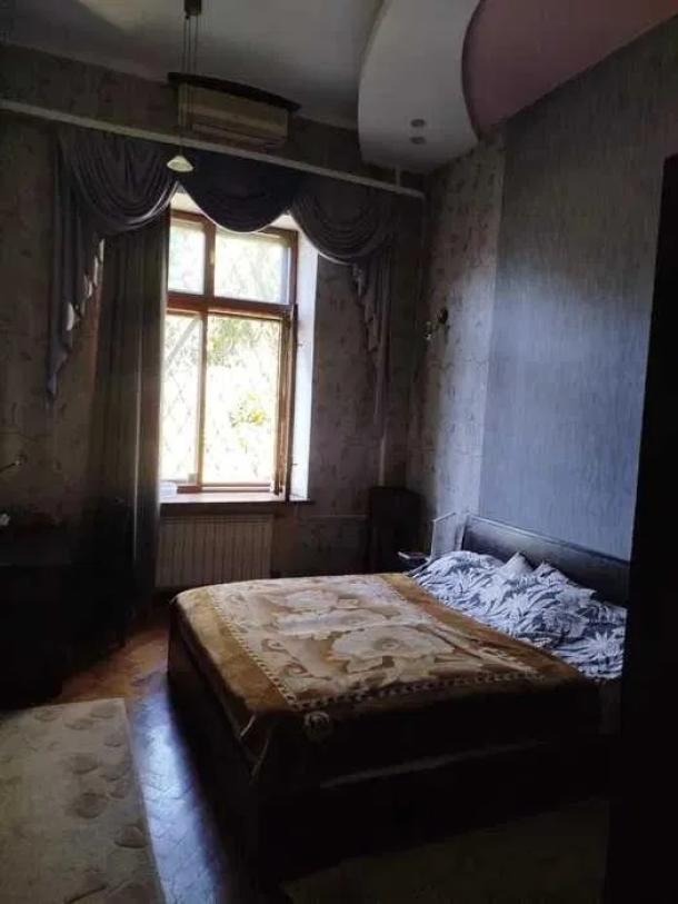 Квартира, 5-кімн., Харьков, Нагорный, Черноглазовская (Маршала Бажанова)