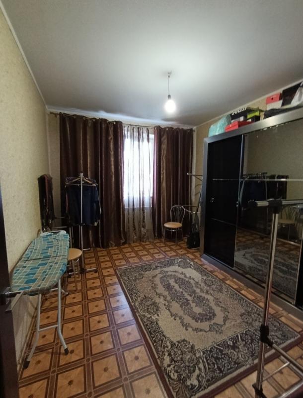 Квартира, 4-кімн., Солоницевка, Харьковский район, Независимости (Луначарского,70 Лет Октября, Буденого)