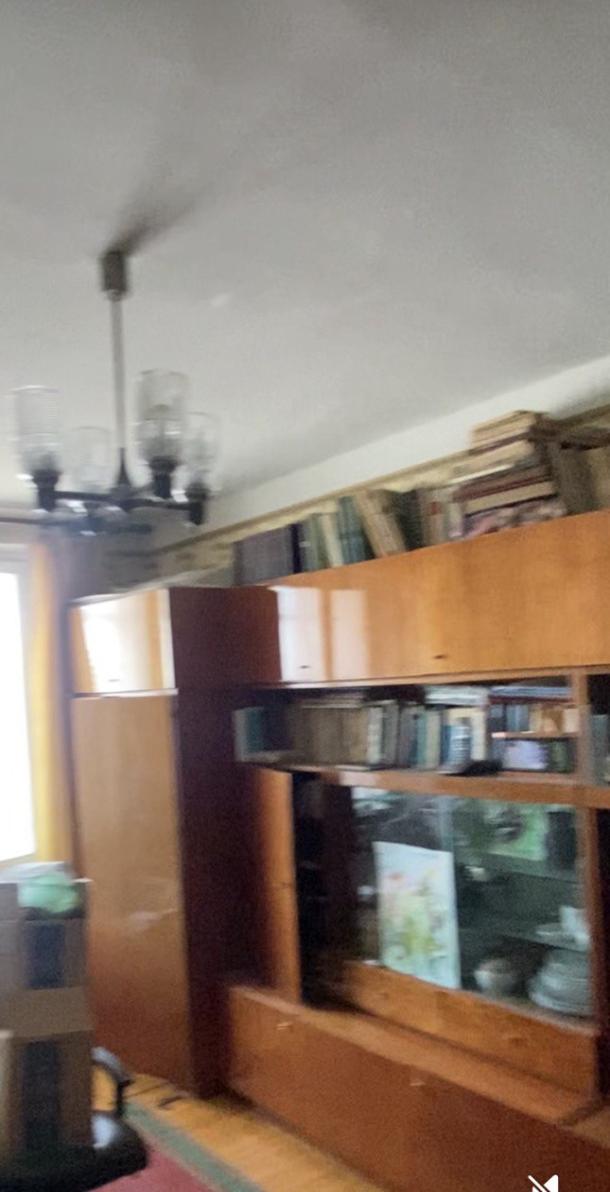 Квартира, 3-кімн., Харьков, 522м/р, Непокоренных (Героев Труда)