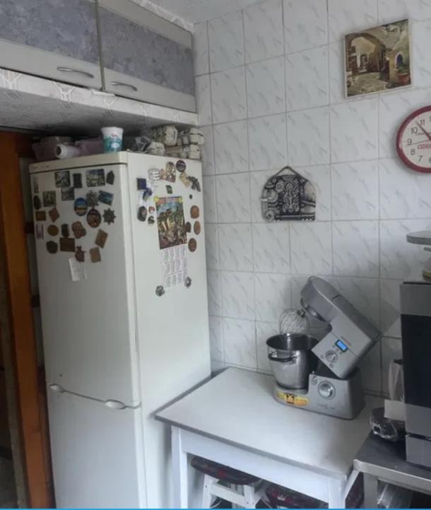 Квартира, 3-кімн., Харьков, Гагарина метро , Аэрокосмический просп. (Гагарина проспект)