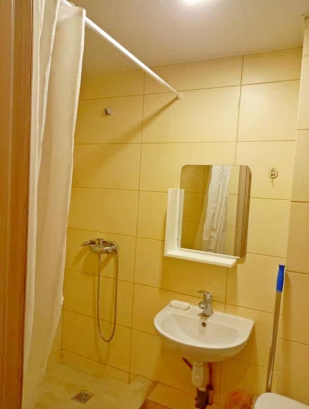 Гостинка, Харьков, Старая Салтовка, Салтовское шоссе