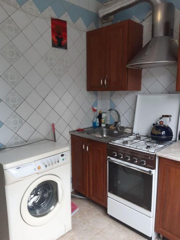 Квартира, 3-кімн., Харьков, 605м/р, Гвардейцев Широнинцев