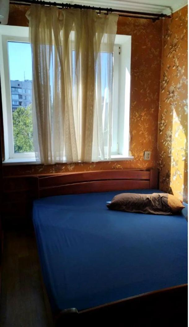 Квартира, 2-кімн., Харьков, 522м/р, Непокоренных (Героев Труда)