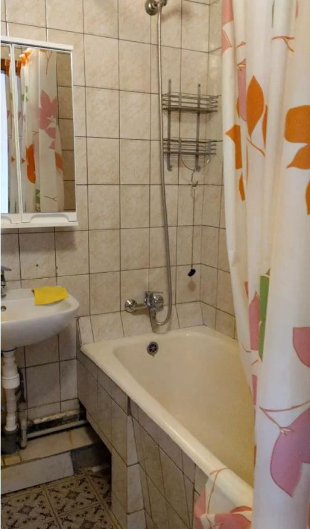 Квартира, 2-кімн., Харьков, 522м/р, Непокоренных (Героев Труда)