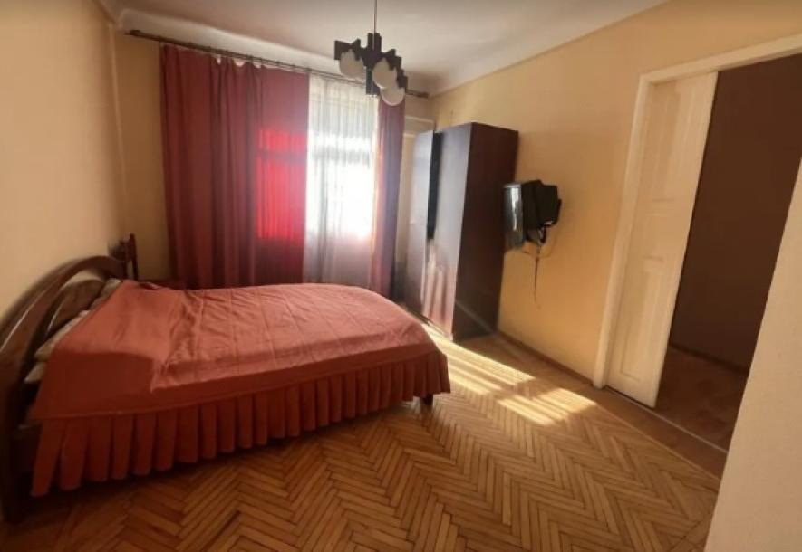 Квартира, 4-кімн., Харьков, Центр, Харьковская набережная