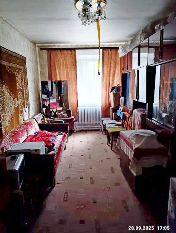 Квартира, 3-кімн., Печенеги, Чугуевский район