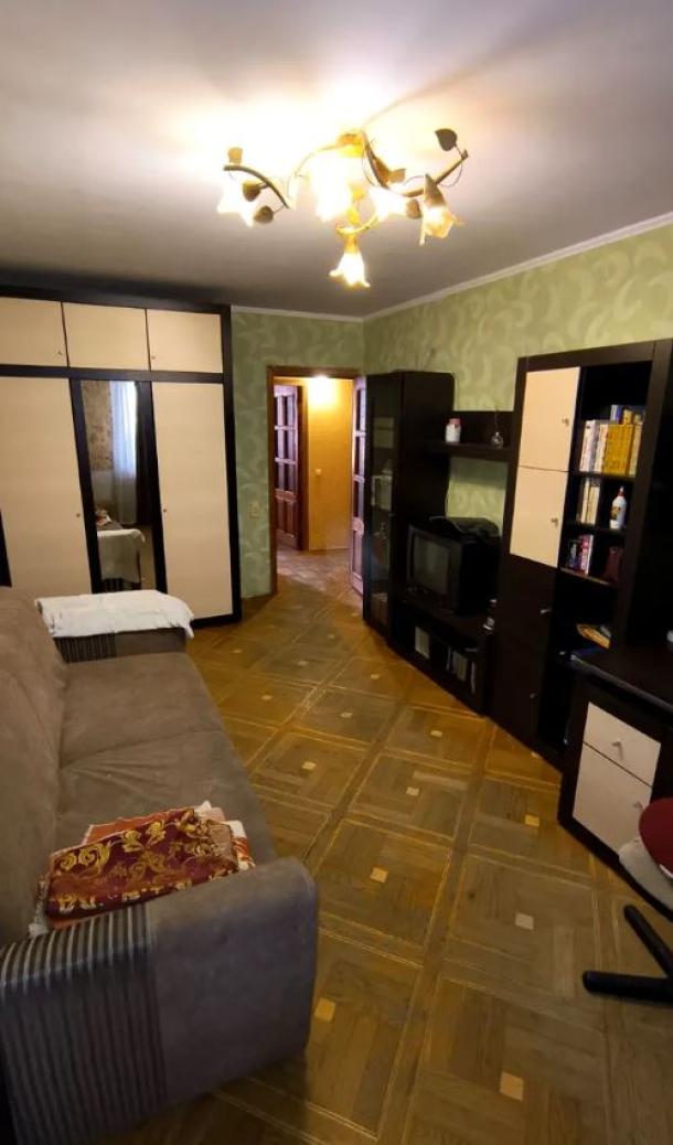 Квартира, 3-кімн., Харьков, Жуковского поселок, Жуковского проспект