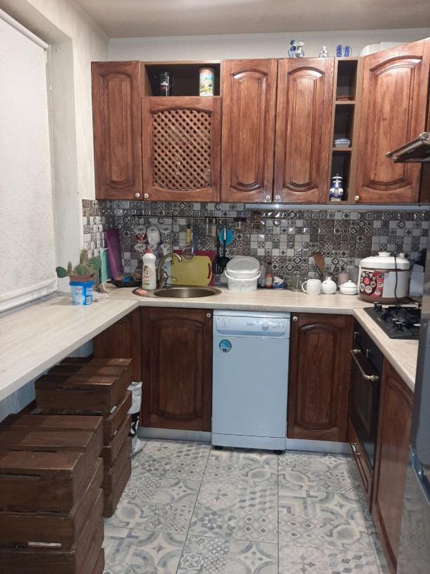 Квартира, 3-кімн., Харьков, 531м/р, Гвардейцев Широнинцев