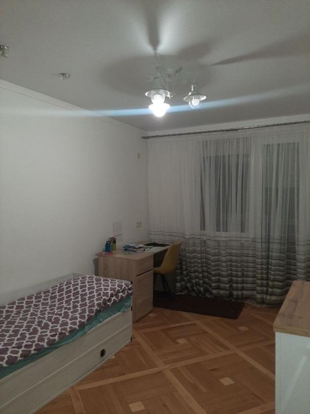 Квартира, 3-кімн., Харьков, 531м/р, Гвардейцев Широнинцев