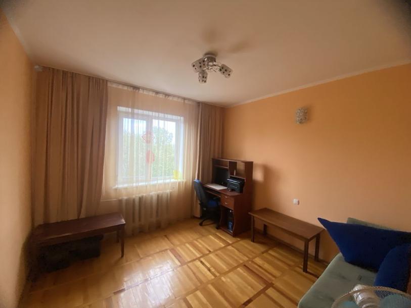 Квартира, 2-кімн., Чугуев, Чугуевский район, Авиатор мкр